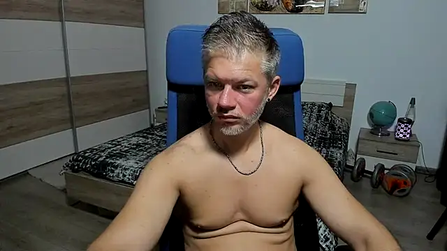 Snapshot of RobbyShawz chatting on 15, 7, 2026 RobbyShawz online show from 15, 7, 2026