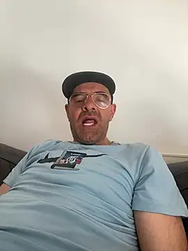 slim1976006 online show from 1, 5, 2026