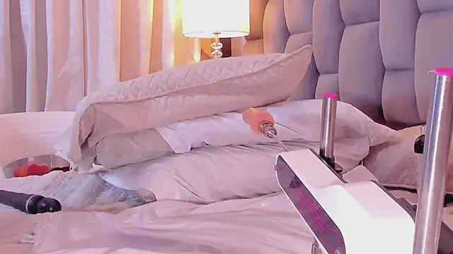 Rianamanson online show from 21, 2, 2025