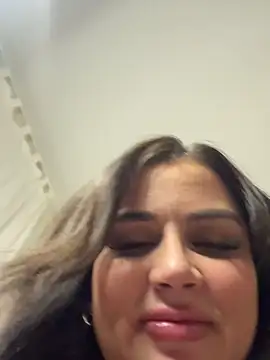 Snapshot of Celinaax chatting on 5, 2, 2025 Celinaax online show from 5, 2, 2025