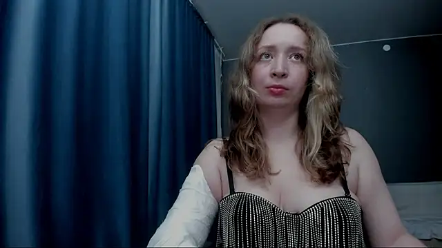 Eva Rikchter online show from 3, 7, 2026