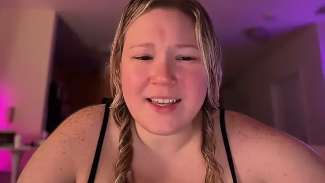 PiggyRose online show from 15, 6, 2026