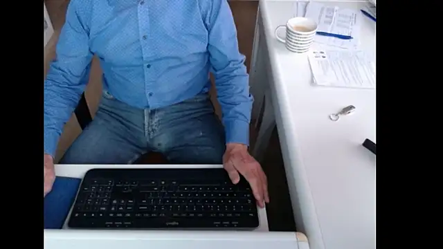 dutchpornking online show from 9, 9, 2025