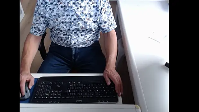 dutchpornking online show from 13, 9, 2025