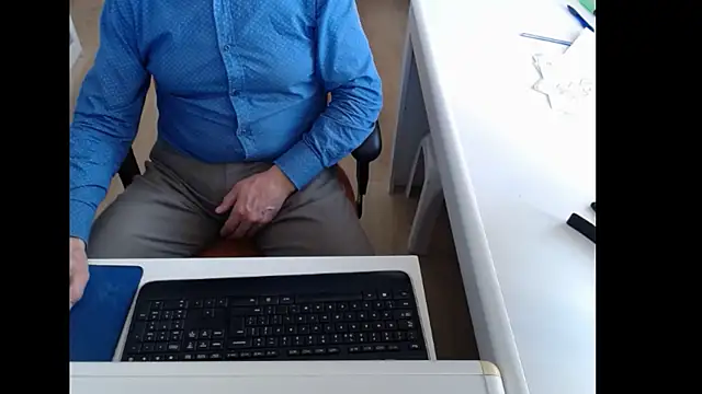 dutchpornking online show from 12, 11, 2025