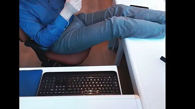 dutchpornking online show from 11, 4, 2026