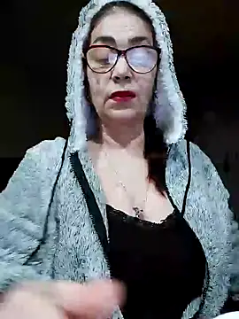 Chriss Tinaa online show from 8, 2, 2025