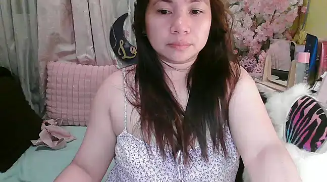 Snapshot of OhmyPinay chatting on 2, 12, 2024 OhmyPinay online show from 2, 12, 2024
