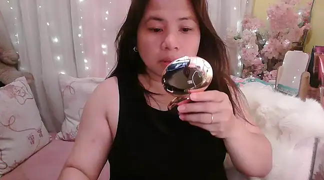 Snapshot of OhmyPinay chatting on 18, 2, 2025 OhmyPinay online show from 18, 2, 2025