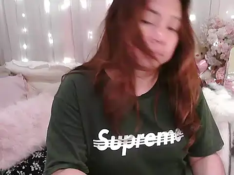 Snapshot of OhmyPinay chatting on 16, 9, 2025 OhmyPinay online show from 16, 9, 2025