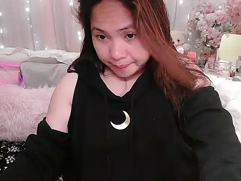 Snapshot of OhmyPinay chatting on 24, 9, 2025 OhmyPinay online show from 24, 9, 2025
