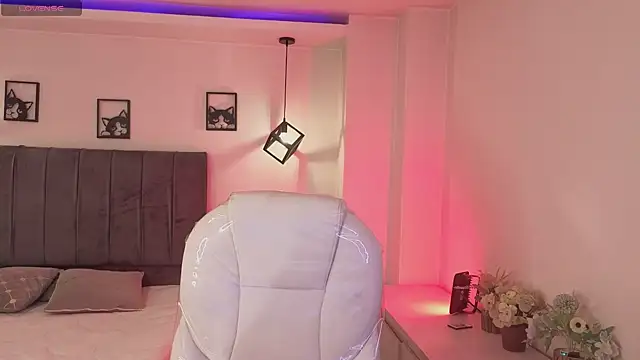 Catalinaa martinez online show from 19, 11, 2025