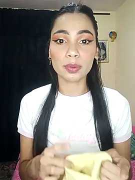 iamemmablake online show from 2, 11, 2025