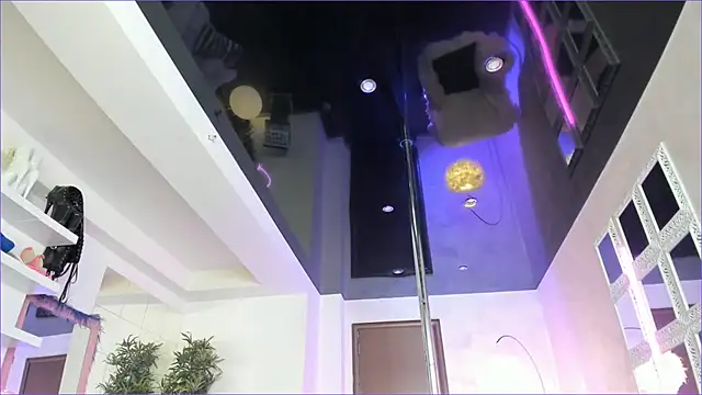 Snapshot of LisaAkira chatting on 10, 10, 2025 LisaAkira online show from 10, 10, 2025