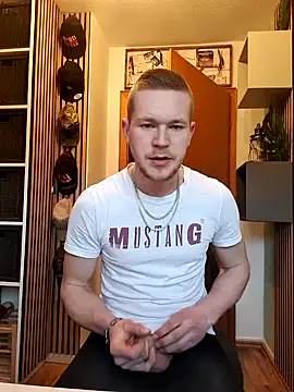 Playbunniboy online show from 5, 2, 2025