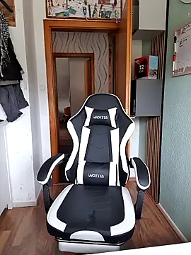 Playbunniboy online show from 13, 4, 2026