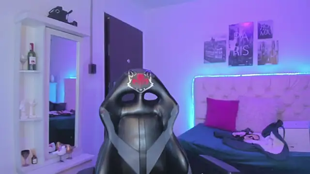 Amaia Daniells online show from 11, 12, 2024