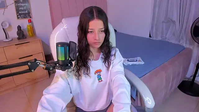 Amaia Daniells online show from 7, 2, 2025