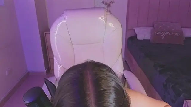 Amaia Daniells online show from 24, 9, 2025