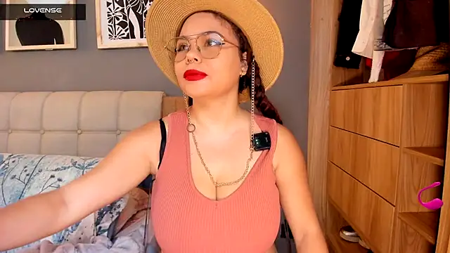 Snapshot of Ash_milk chatting on 17, 6, 2026 Ash milk online show from 17, 6, 2026