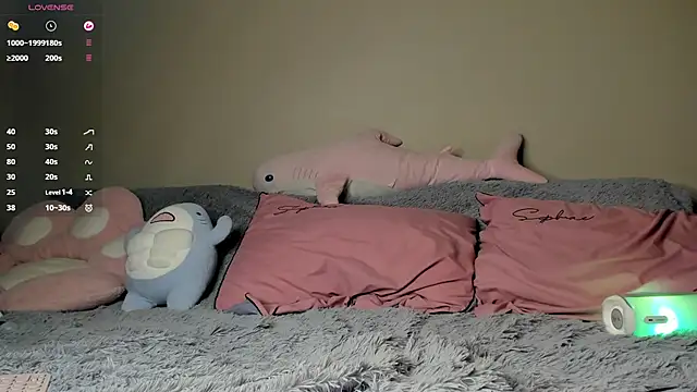 YaraAveiri online show from 15, 12, 2024