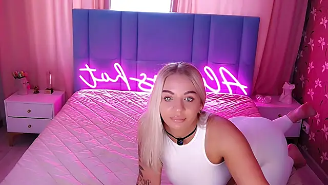 AllwaysHotJ online show from 9, 4, 2026