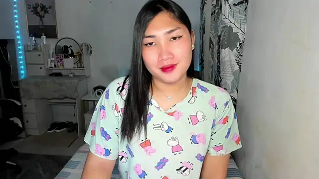 Snapshot of Miss_Deliciousness chatting on 4, 1, 2025 Miss Deliciousness online show from 4, 1, 2025