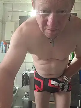 tomtom111111 online show from 13, 9, 2025