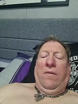 tomtom111111 online show from 2, 11, 2025