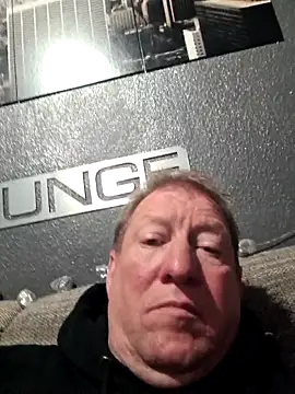 tomtom111111 online show from 9, 11, 2025