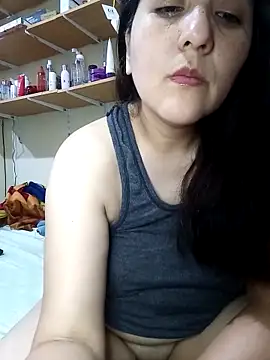 Snapshot of Gatubela212 chatting on 28, 2, 2025 Gatubela212 online show from 28, 2, 2025