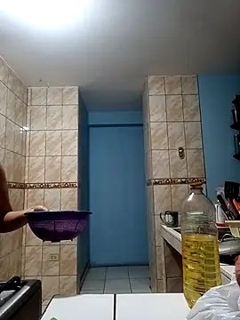 Snapshot of Gatubela212 chatting on 8, 3, 2025 Gatubela212 online show from 8, 3, 2025