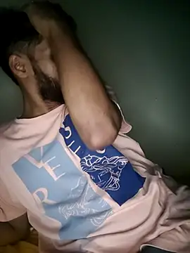 Snapshot of FearingForm chatting on 5, 10, 2025 FearingForm online show from 5, 10, 2025