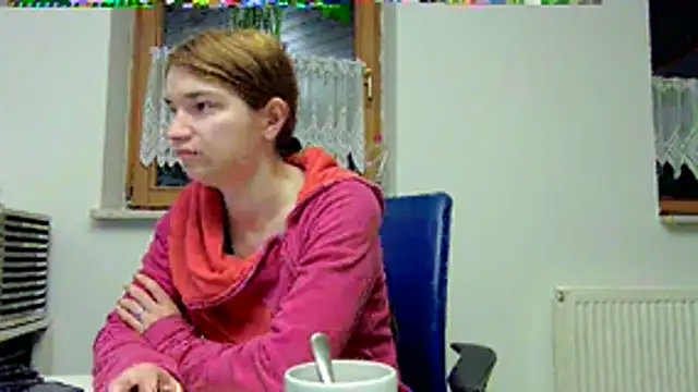 Snapshot of Geile-Luna chatting on 15, 2, 2026 Geile-Luna online show from 15, 2, 2026