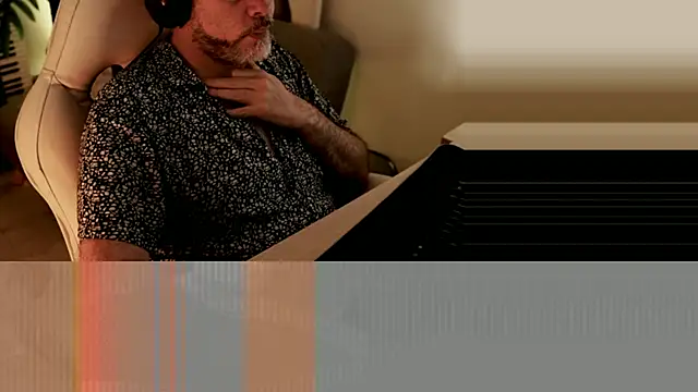 Sanders White online show from 22, 12, 2024