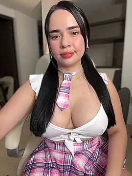 Snapshot of GeorginaJones chatting on 23, 1, 2025 GeorginaJones online show from 23, 1, 2025