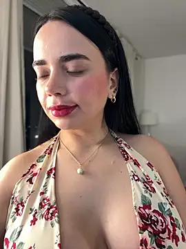 Snapshot of GeorginaJones chatting on 10, 10, 2025 GeorginaJones online show from 10, 10, 2025