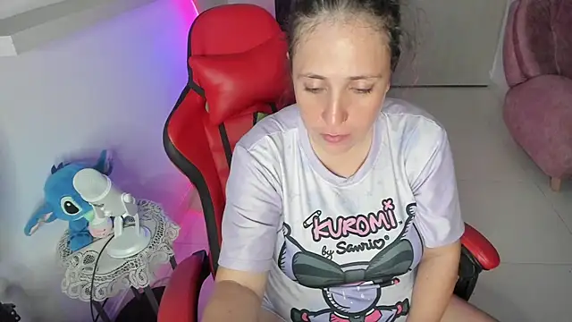 valery adams1 online show from 17, 1, 2025