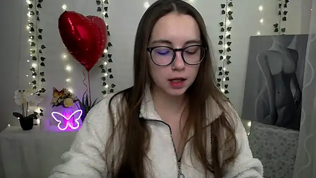 SweetPrincess  online show from 13, 2, 2025