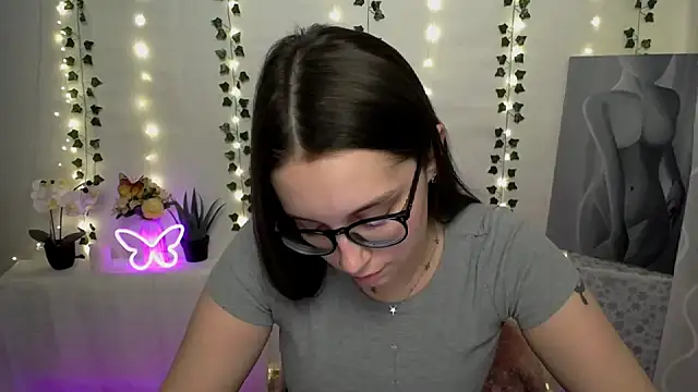 SweetPrincess  online show from 25, 2, 2025