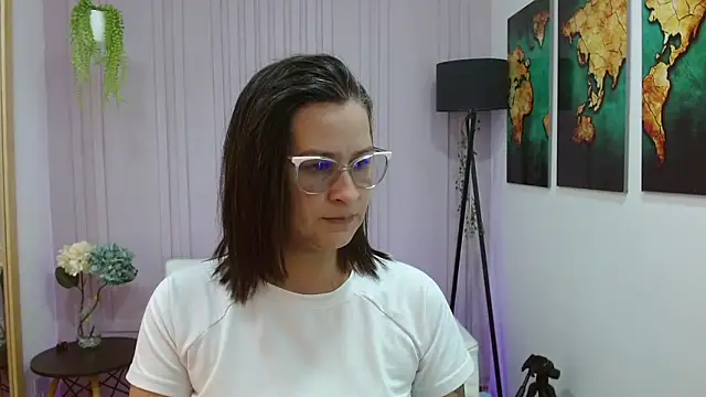 Britney taylor  online show from 13, 2, 2025