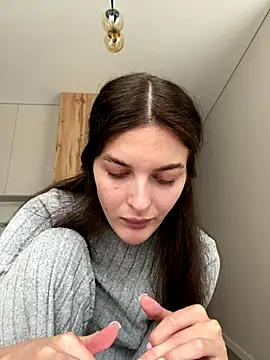 little belucci online show from 3, 10, 2025