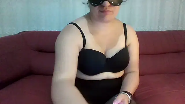 insatiableeee online show from 19, 11, 2025