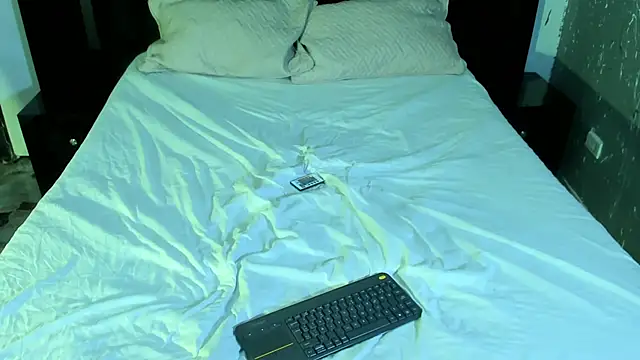 AndyWiilliams online show from 5, 1, 2025