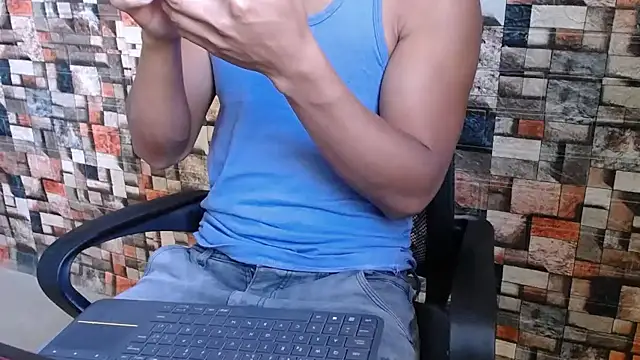 Snapshot of sexatlexx chatting on 19, 9, 2025 sexatlexx online show from 19, 9, 2025