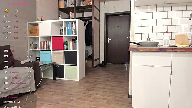 Jena Lukas online show from 5, 3, 2025