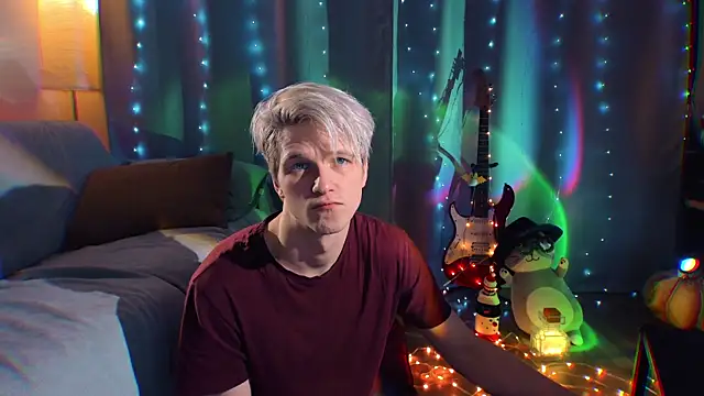 Breston Sweet online show from 15, 12, 2025