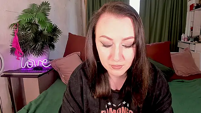 Snapshot of Mira_Xo_ chatting on 3, 11, 2025 Mira Xo online show from 3, 11, 2025