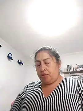 Keyla01  online show from 4, 10, 2025