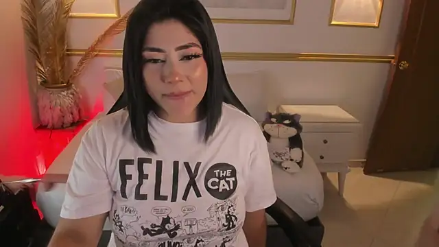 lucy26  online show from 12, 2, 2025